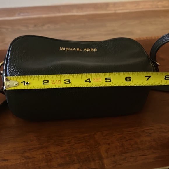 Michael Kors double zipper cross body bag - Picture 3 of 4